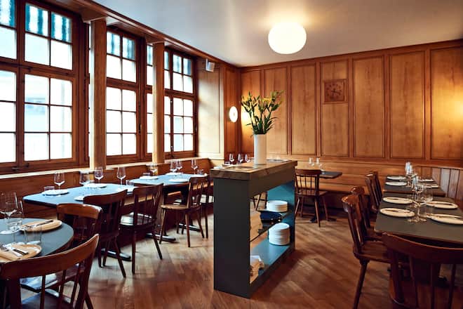 Neue Taverne Zuerich innen