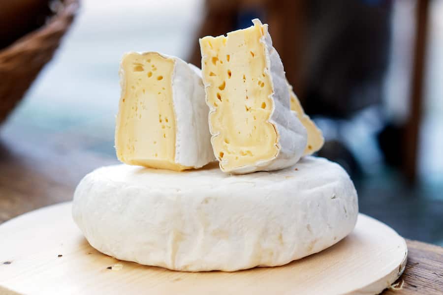 Rona Diem Chum Chum Chauf Chäs Helvetiaplatz Markt Käsestand