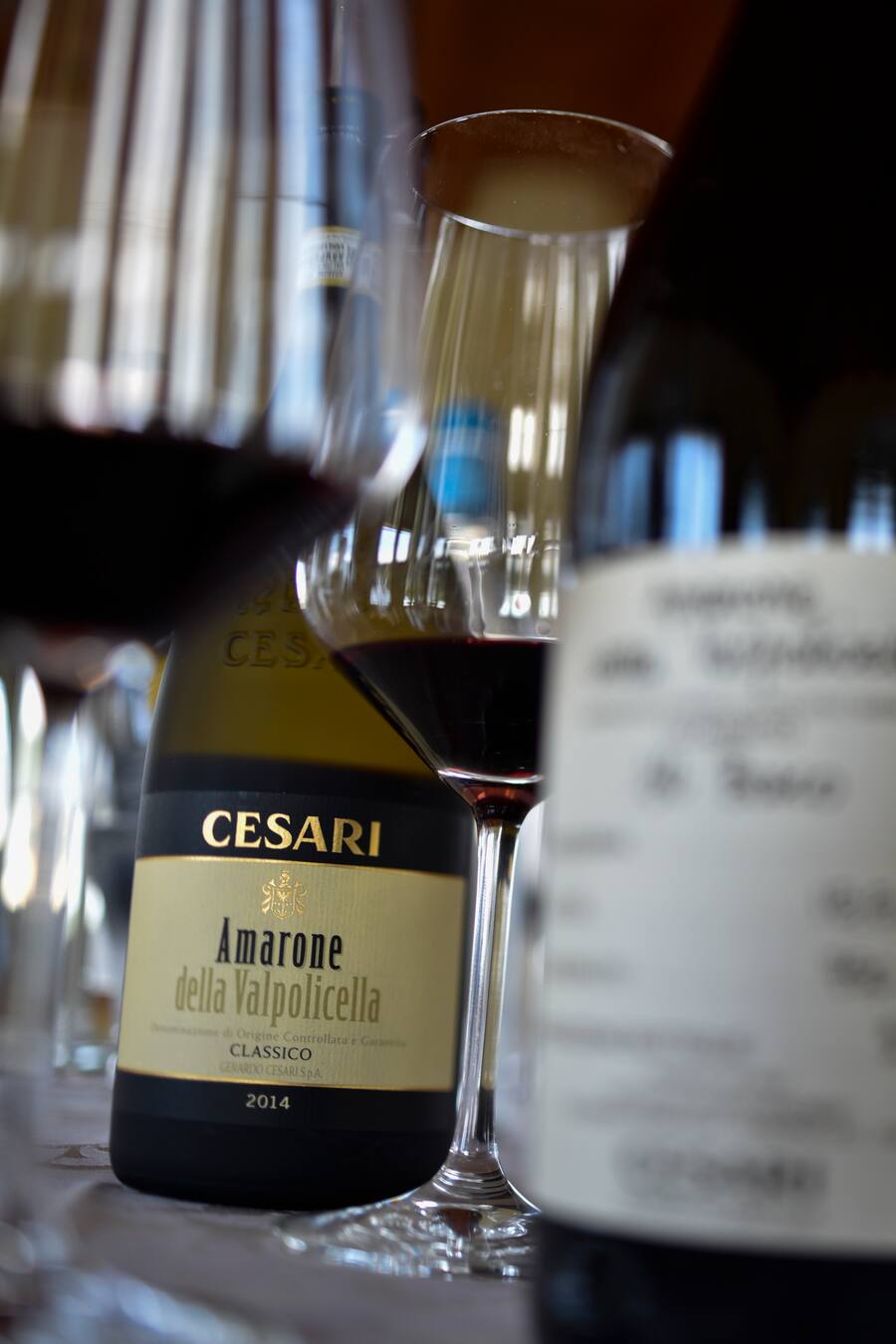 Amarone im Glas und in der Flasche