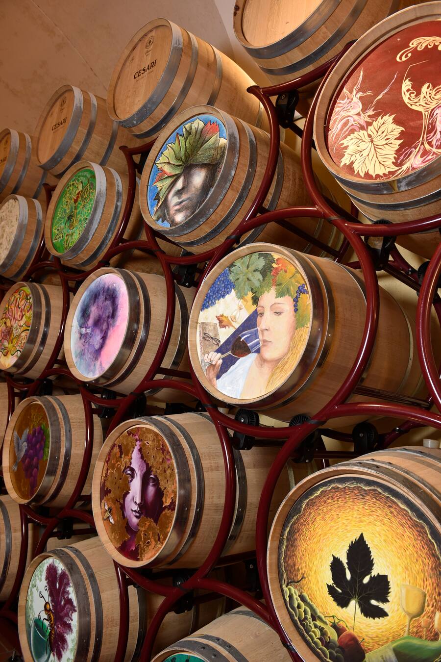 Kunstprojekt mit Studenten der Kunsthochschule, Holzfässer