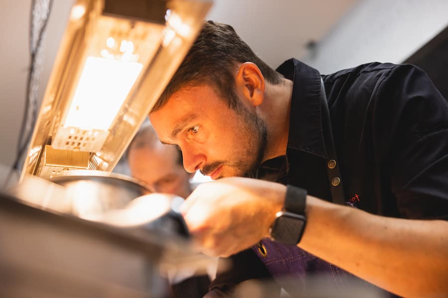 Guy Ravet kocht bei Mercedes Event im Berghotel Zur Sau in Abländschen