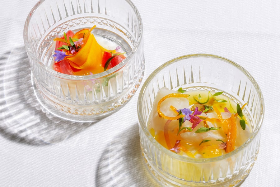 Ingo Kühn, Wolfsbarsch-Ceviche GaultMillau Hotel des Jahres 2024