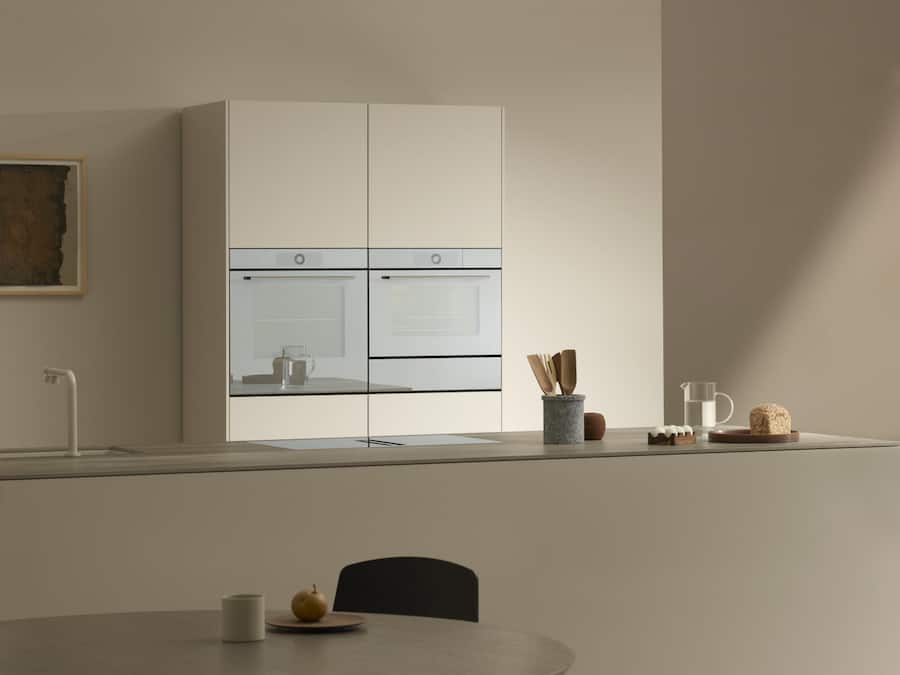 Hightech, elegantes Design: Der Hochleistungs-Backofen/Steamer von V-Zug.