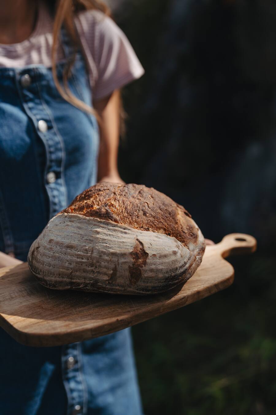 selbstgemachtes Sauerteigbrot - Restaurant Alm - Zermatt - Sommer 2024 - Copyright Olivia Pulver