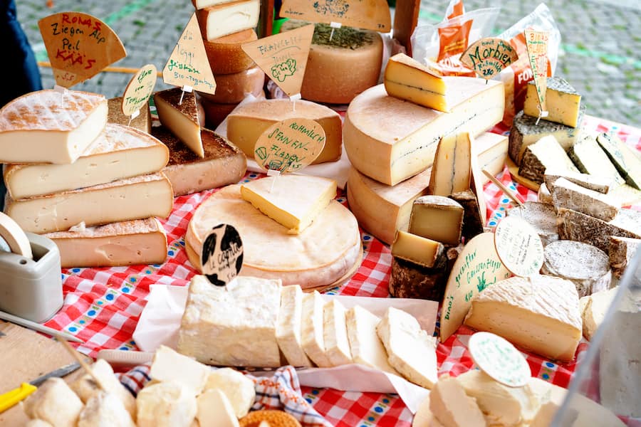 Rona Diem Kaese Zuerich Chum chum chauf chäs helvetiaplatz markt