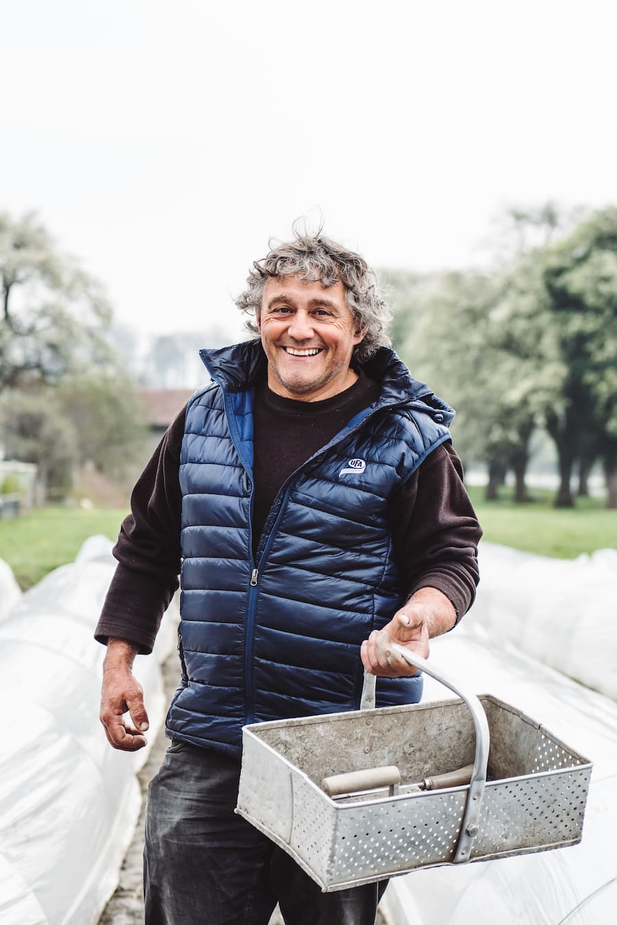 Spargelbauer Christian Riesch - Unterwegs mit Silvio German vom Restaurant Igniv in Bad Ragaz - Besuch seiner Lieferanten: Hühnerzüchter, Spargelbauer - Im Gewächshaus vom Hotel, in der Küche - Restaurant Igniv by Caminada in Bad Ragaz - Freitag, 12. April 2019 - Copyright Olivia Pulver